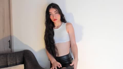 Snapshot of britany__lenox chatting on October 23, 2025, 11:46 pm britany lenox online show from October 23, 2025, 11:46 pm