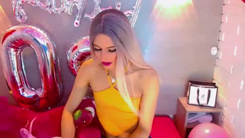 Snapshot of britney_ortega chatting on October 21, 2025, 3:18 am britney_ortega online show from October 21, 2025, 3:18 am