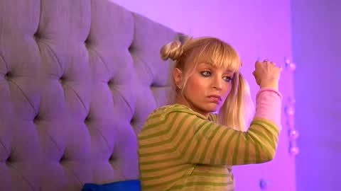 britneyhudson online show from March 24, 2026, 4:39 am