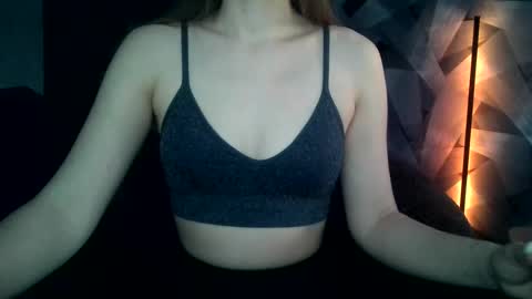 Snapshot of britneykittens chatting on January 24, 2025, 2:49 am BritneyKittens online show from January 24, 2025, 2:49 am