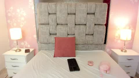 Snapshot of britneysweet_ chatting on June 16, 2026, 7:38 pm BritneySweet online show from June 16, 2026, 7:38 pm