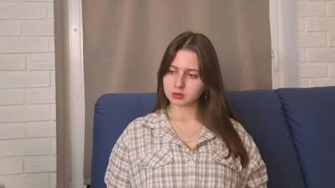 brittpobre online show from December 17, 2025, 7:09 pm