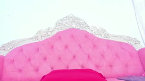 BRIYIT     online show from October 7, 2025, 9:23 pm