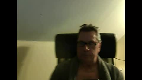 broadcast7676 online show from November 21, 2025, 12:10 am