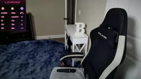 Snapshot of brookebee27 chatting on March 4, 2025, 11:00 pm brookebee online show from March 4, 2025, 11:00 pm