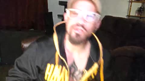 Snapshot of brownboyt chatting on March 30, 2026, 11:44 am brownboyt online show from March 30, 2026, 11:44 am