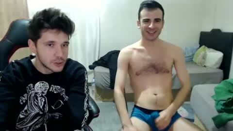 Snapshot of brownhaiir chatting on December 7, 2024, 11:07 am brownhaiir online show from December 7, 2024, 11:07 am