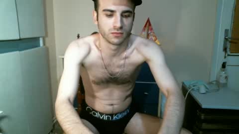 Snapshot of brownhaiir chatting on December 18, 2024, 1:15 am brownhaiir online show from December 18, 2024, 1:15 am