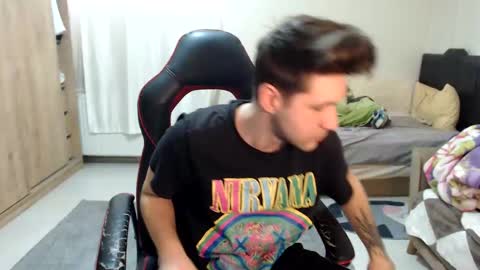 Snapshot of brownhaiir chatting on March 4, 2025, 12:12 pm brownhaiir online show from March 4, 2025, 12:12 pm