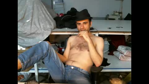 Snapshot of brownhaiir chatting on October 31, 2025, 3:40 am brownhaiir online show from October 31, 2025, 3:40 am