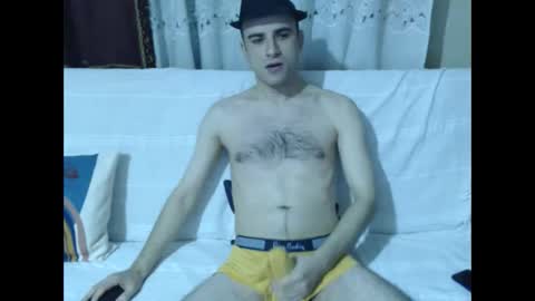 Snapshot of brownhaiir chatting on November 17, 2025, 3:07 pm brownhaiir online show from November 17, 2025, 3:07 pm