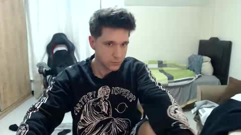 Snapshot of brownhaiir chatting on February 2, 2026, 6:39 pm brownhaiir online show from February 2, 2026, 6:39 pm