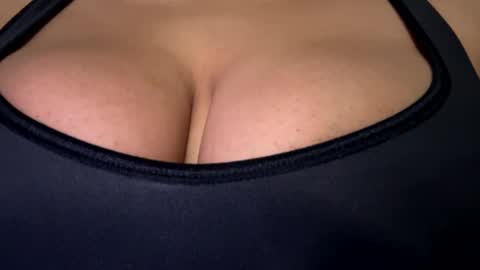 EtherealLilac online show from March 5, 2025, 1:39 pm