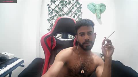 bruce_1111 online show from November 26, 2025, 9:27 pm