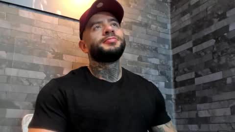 Snapshot of brucedallas chatting on January 11, 2026, 2:05 am brucedallas online show from January 11, 2026, 2:05 am