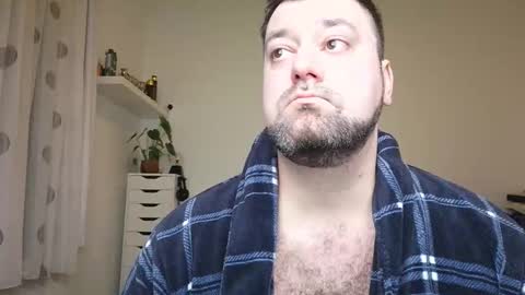 Snapshot of brucemf chatting on October 28, 2025, 7:49 pm Bruce online show from October 28, 2025, 7:49 pm