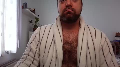 Snapshot of brucemf chatting on November 30, 2025, 10:08 am Bruce online show from November 30, 2025, 10:08 am