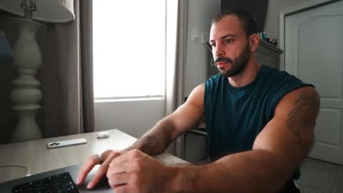 Snapshot of brucestryker chatting on September 12, 2025, 2:17 pm onlyfans BRUCESTRYKER online show from September 12, 2025, 2:17 pm