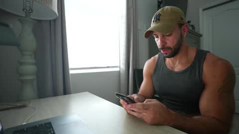 onlyfans BRUCESTRYKER online show from November 17, 2025, 7:30 pm