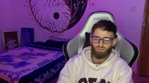 Snapshot of brulink103 chatting on November 21, 2025, 8:40 pm ganjatalks online show from November 21, 2025, 8:40 pm