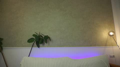 brunette_babee online show from June 2, 2026, 4:53 pm