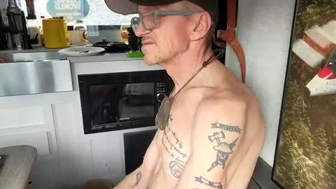 Snapshot of brushsquach chatting on February 22, 2025, 6:08 pm Steve... aka SkinnieDippin aka TimberTramp online show from February 22, 2025, 6:08 pm