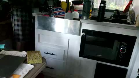 Snapshot of brushsquach chatting on October 8, 2025, 2:58 pm Steve... aka SkinnieDippin aka TimberTramp online show from October 8, 2025, 2:58 pm