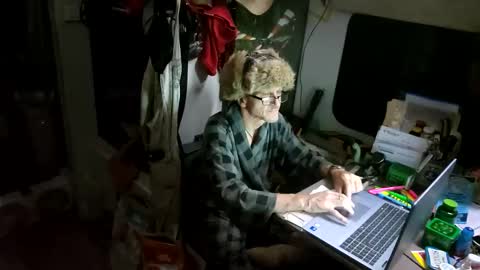 Steve... aka SkinnieDippin aka TimberTramp online show from June 8, 2026, 8:26 am