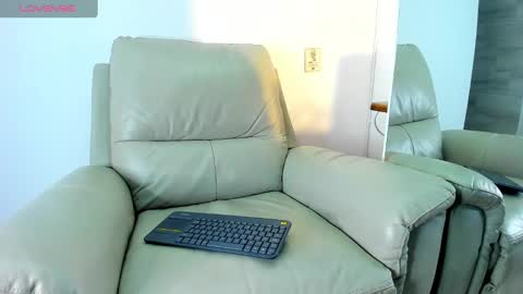 bryan_oficials online show from March 3, 2025, 5:42 am