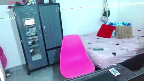 bryanny760719 online show from March 29, 2026, 5:18 am