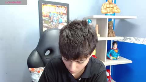 Snapshot of bryce_evans chatting on December 24, 2024, 6:06 pm B R Y C E  online show from December 24, 2024, 6:06 pm