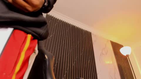 Bryxon  online show from February 23, 2025, 10:06 am