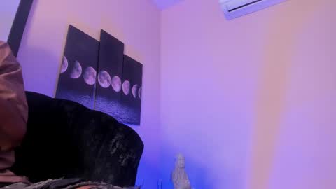 Bryxon  online show from March 1, 2025, 2:13 pm