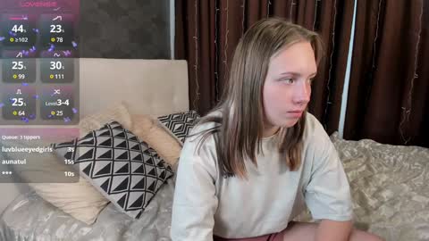 Sabrina  online show from January 10, 2025, 8:07 am