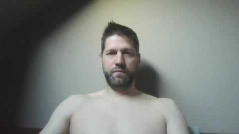 bubblebee1982 online show from April 17, 2026, 5:21 am