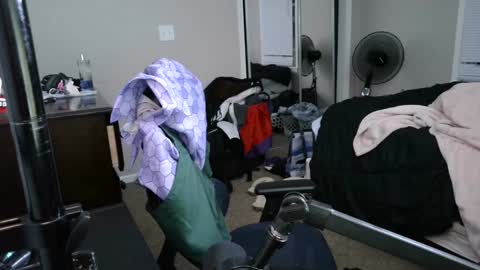 BubblebuttBdn online show from September 29, 2025, 6:40 am