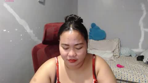 Snapshot of bubblebuttpinay chatting on April 19, 2026, 1:21 pm Sunshine online show from April 19, 2026, 1:21 pm