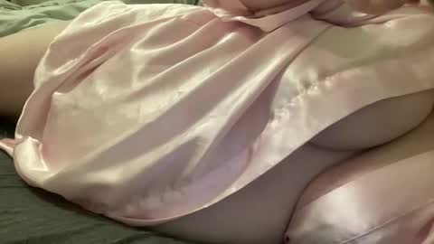 Snapshot of bubblegirl0 chatting on February 20, 2026, 1:13 am bubblegirl online show from February 20, 2026, 1:13 am