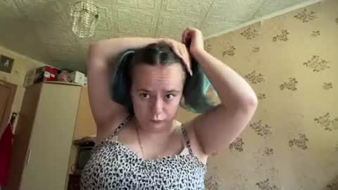 bubblegum_tempt online show from June 14, 2026, 4:14 am