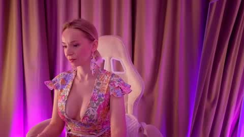 bubbling_crush online show from February 15, 2025, 10:10 pm