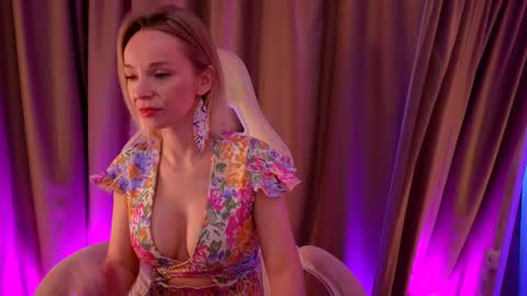 bubbling_crush online show from February 22, 2025, 4:40 am