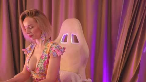 bubbling_crush online show from March 12, 2025, 10:28 pm