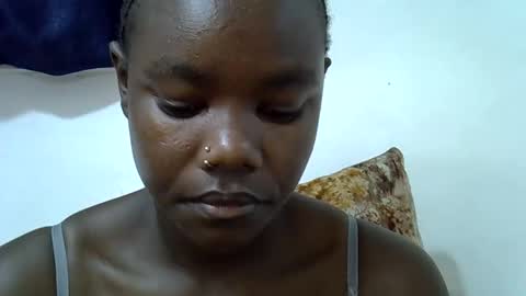 Snapshot of bubbly_ass247 chatting on September 28, 2025, 12:21 pm bubbly online show from September 28, 2025, 12:21 pm