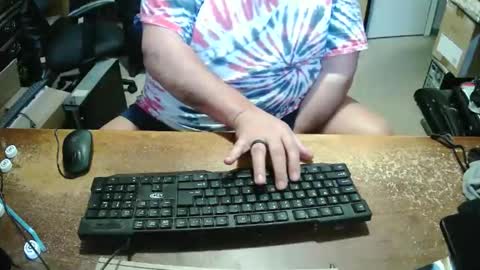 Bucku2 online show from November 16, 2025, 2:11 pm