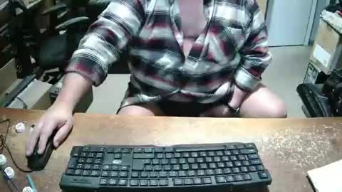 Bucku2 online show from November 29, 2025, 1:36 pm