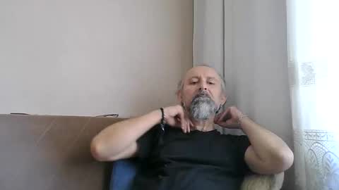 Snapshot of buckwessle chatting on April 30, 2026, 9:48 am Buck Wessle online show from April 30, 2026, 9:48 am