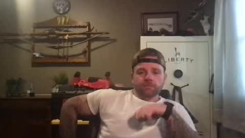 Snapshot of buckwild69204 chatting on January 4, 2025, 6:40 pm buckwild69204 online show from January 4, 2025, 6:40 pm
