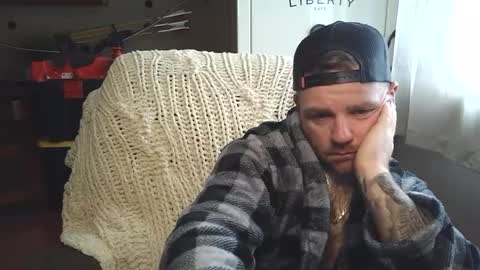 Snapshot of buckwild69204 chatting on February 15, 2025, 3:39 pm buckwild69204 online show from February 15, 2025, 3:39 pm
