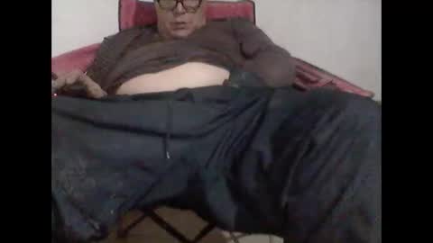 buddyluvzumore online show from December 22, 2024, 10:38 am