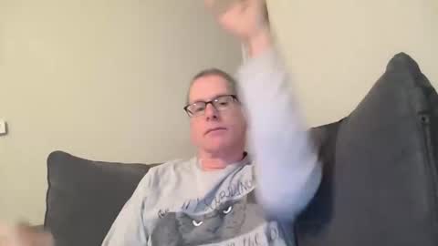 Snapshot of budman004 chatting on November 12, 2025, 11:03 pm budman004 online show from November 12, 2025, 11:03 pm